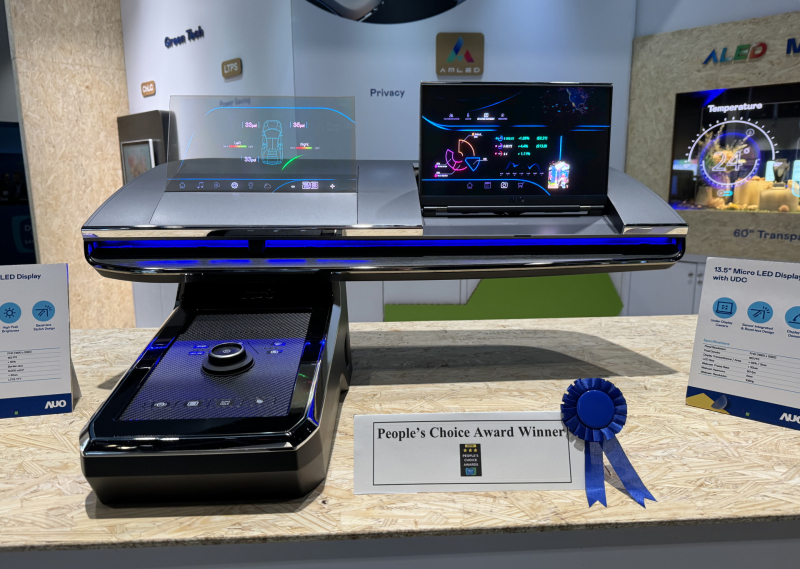 88BIFA車用Micro LED Display HMI解決方案獲「最佳車用顯示獎」，以使用者為中心開發，針對前座駕駛與乘客設計兼具娛樂與安全的高畫質螢幕，包含車艙前座的Micro LED透明螢幕及全球首款內建鏡頭的智慧Micro LED顯示器